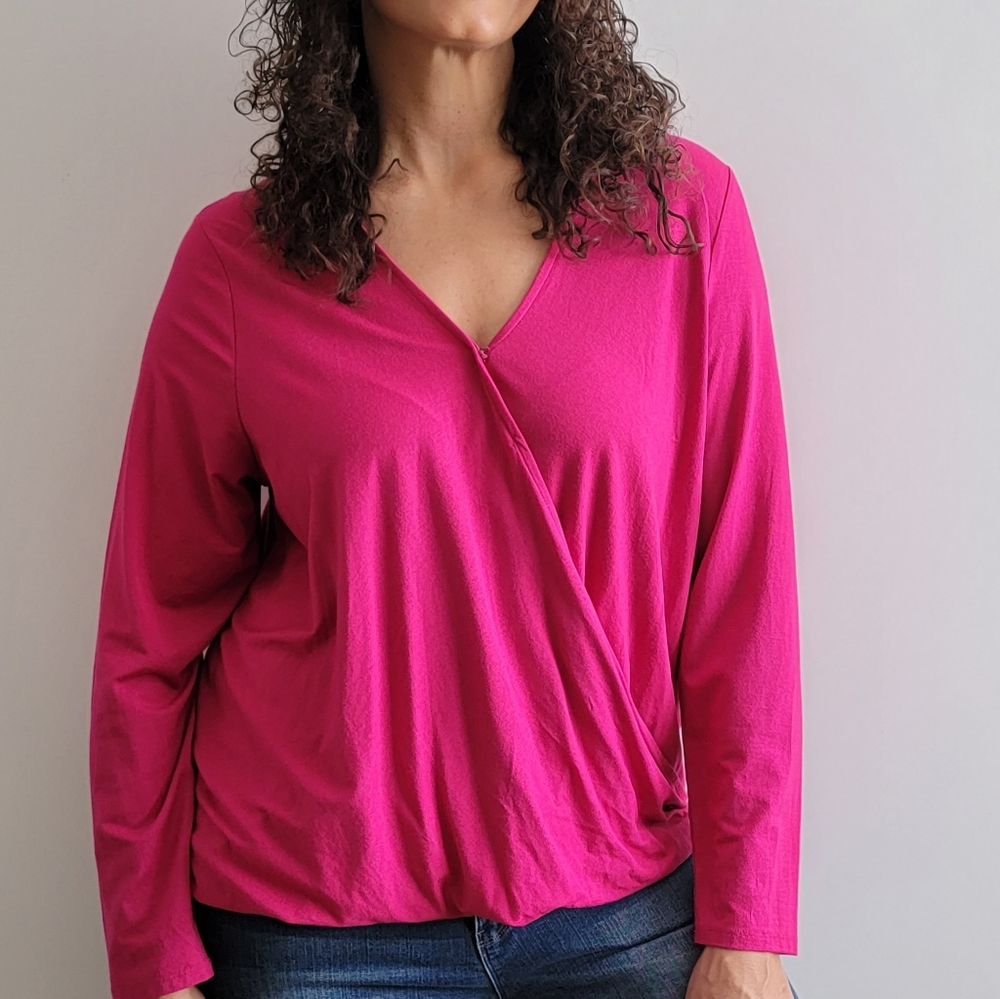 AVA & VIV Long Sleeve V Neck Pullover Top